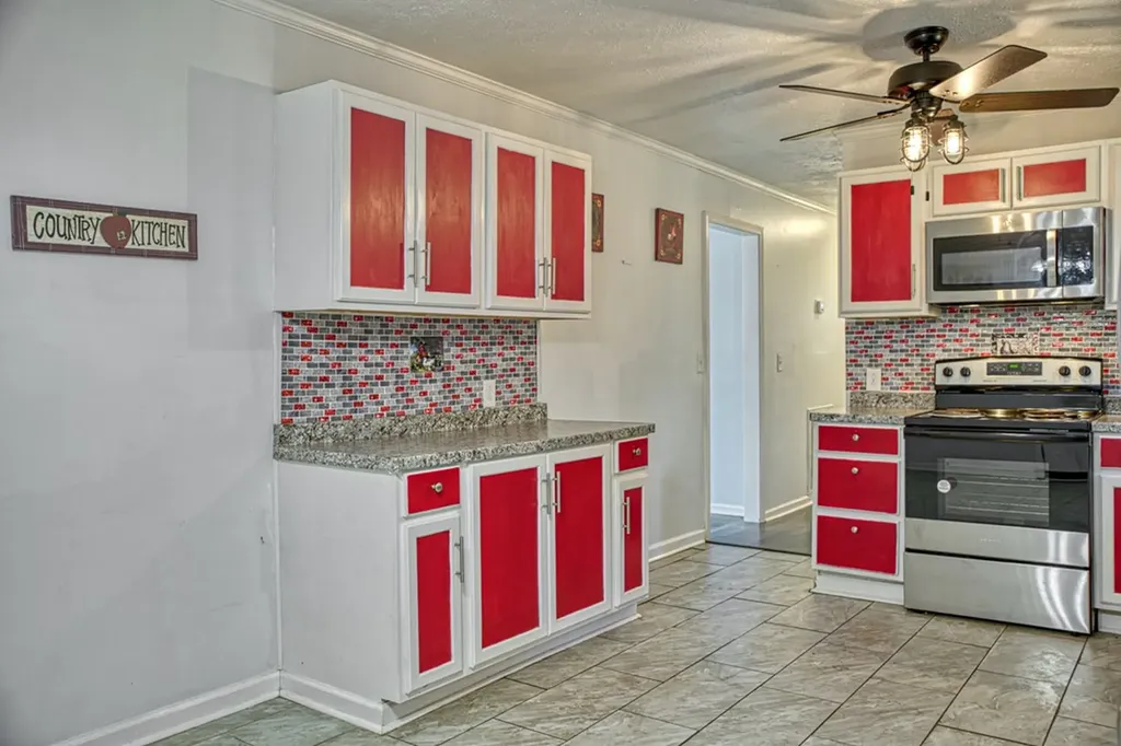 513 N Congress Boulevard Smithville TN 37166