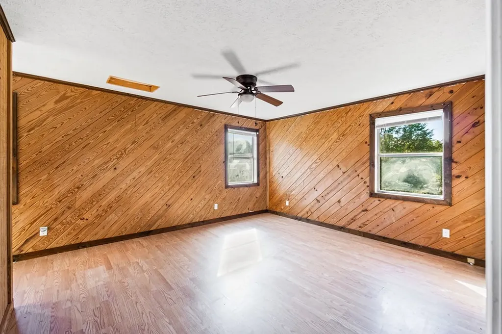 518 Flatt Spur Road Jamestown TN 38556