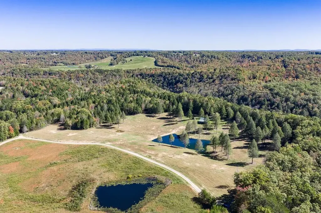 4832 Lovejoy Road Crawford TN 38554