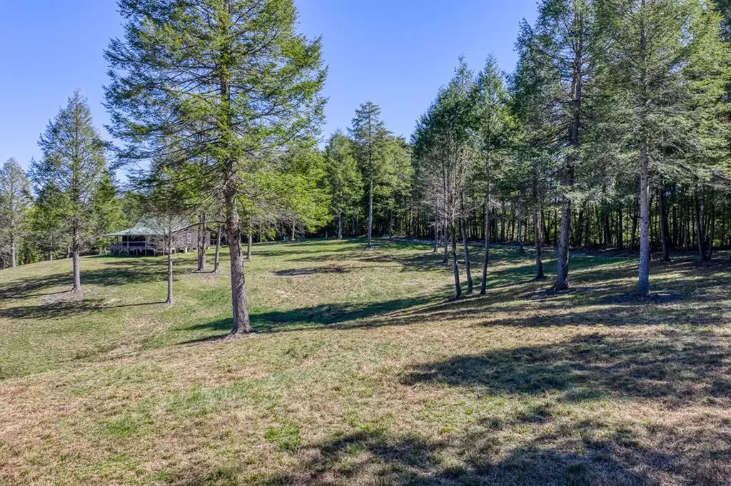 4832 Lovejoy Road Crawford TN 38554