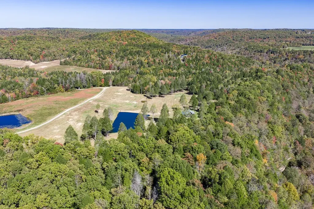 4832 Lovejoy Road Crawford TN 38554