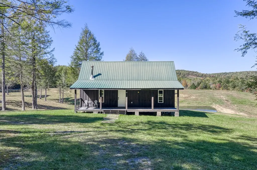 4832 Lovejoy Road Crawford TN 38554