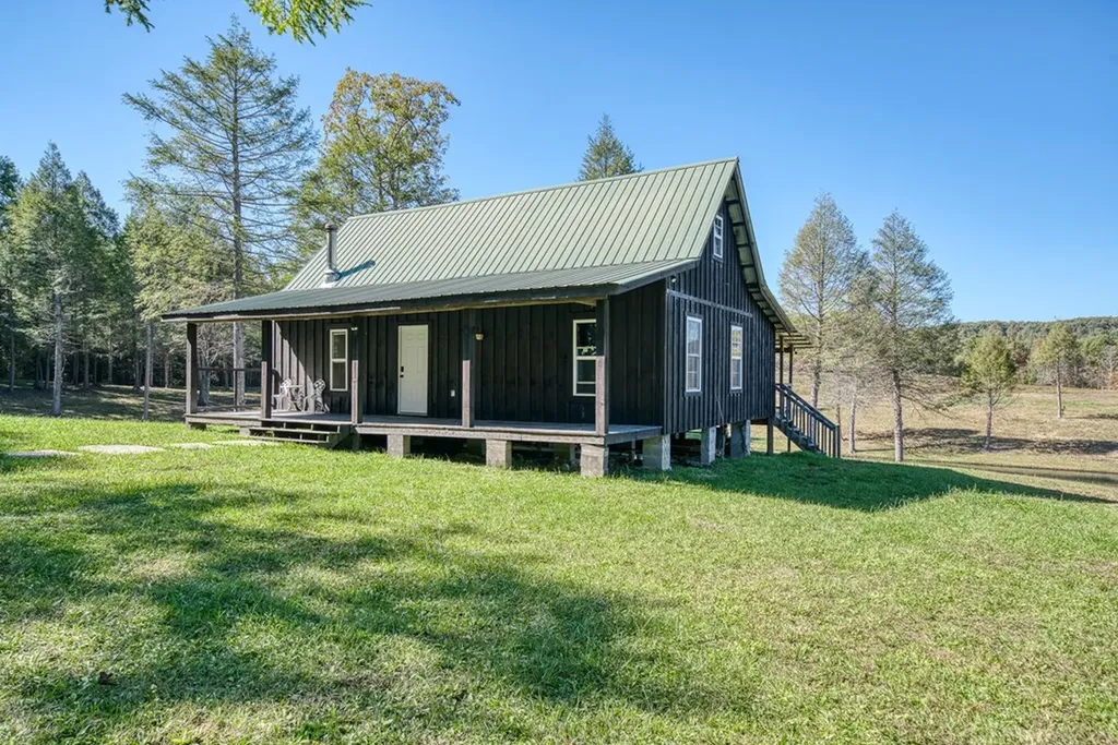 4832 Lovejoy Road Crawford TN 38554