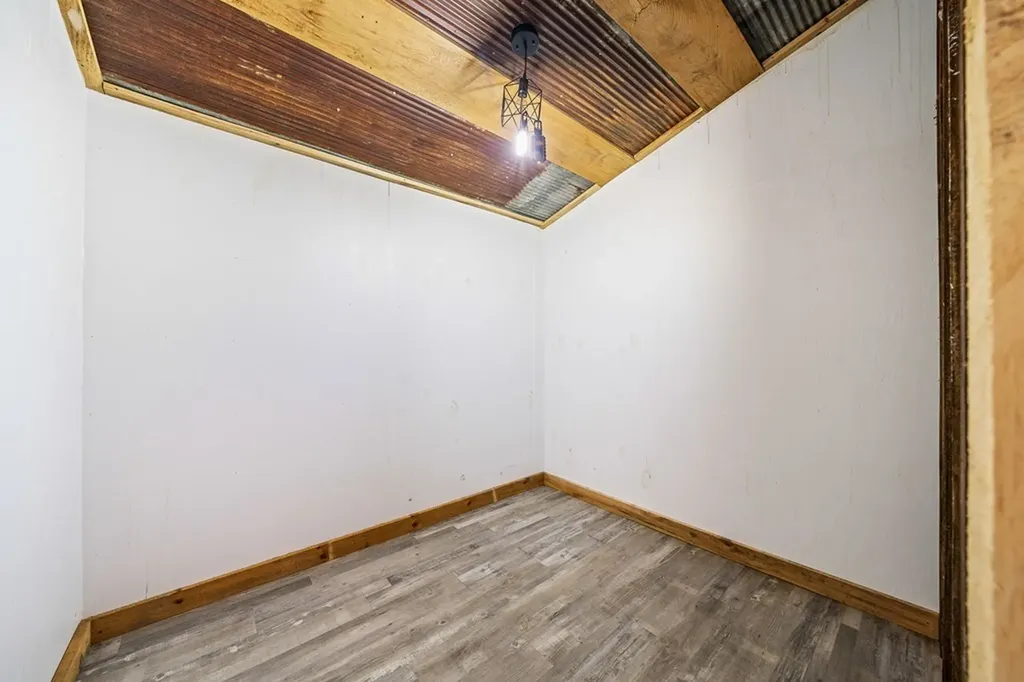 4832 Lovejoy Road Crawford TN 38554