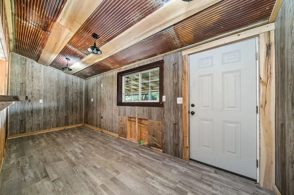 4832 Lovejoy Road Crawford TN 38554