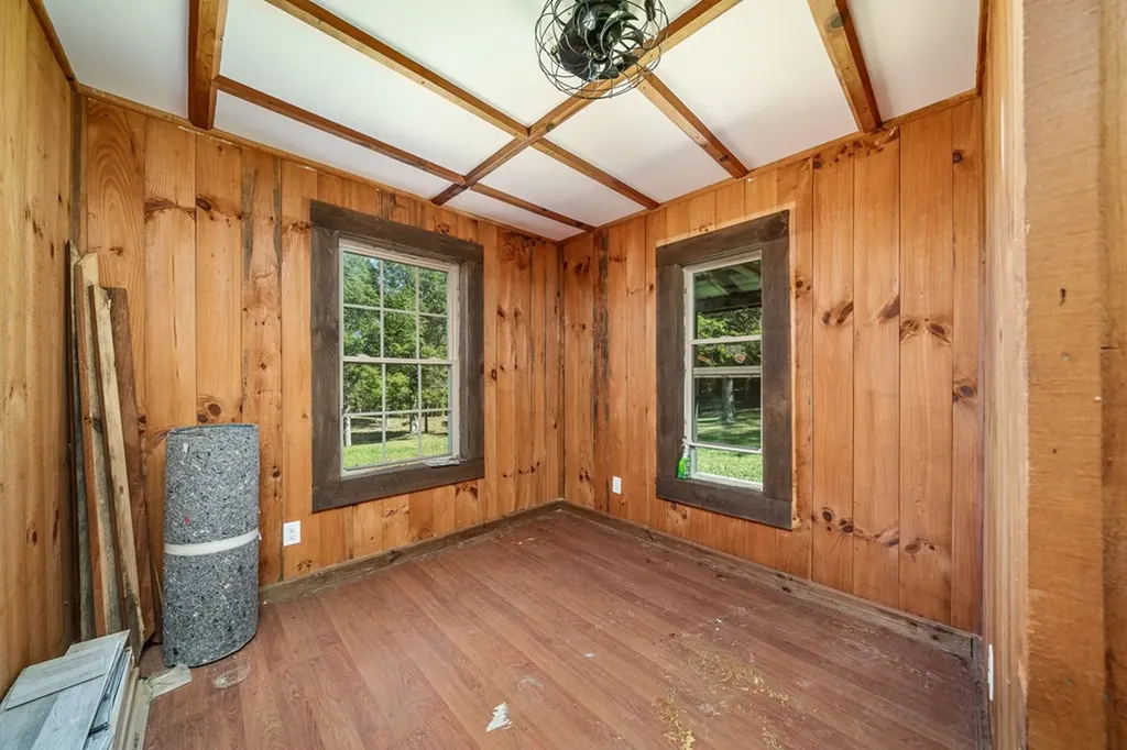 4832 Lovejoy Road Crawford TN 38554