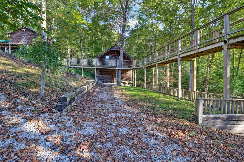 698 Boone Ridge Road Jamestown TN 38556