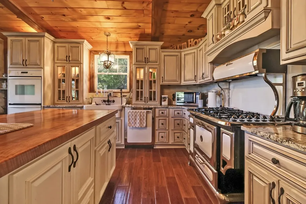 698 Boone Ridge Road Jamestown TN 38556