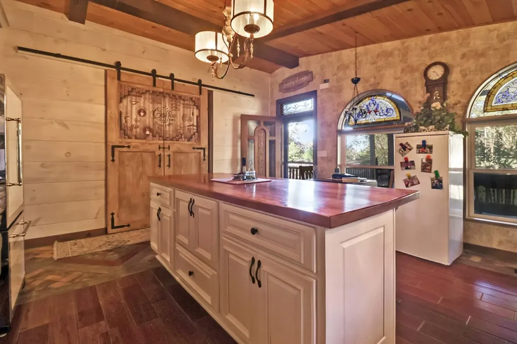 698 Boone Ridge Road Jamestown TN 38556