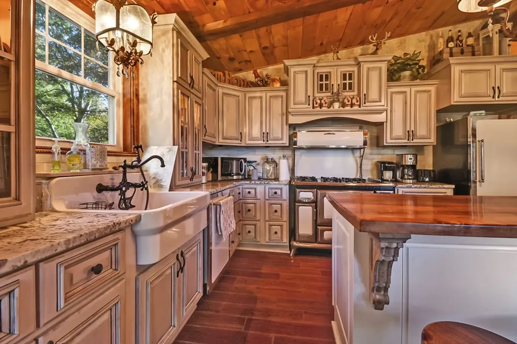 698 Boone Ridge Road Jamestown TN 38556