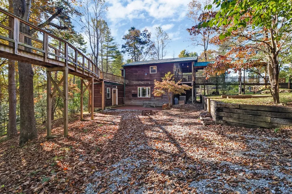 698 Boone Ridge Road Jamestown TN 38556