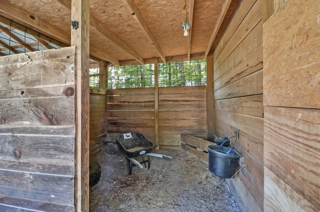 698 Boone Ridge Road Jamestown TN 38556