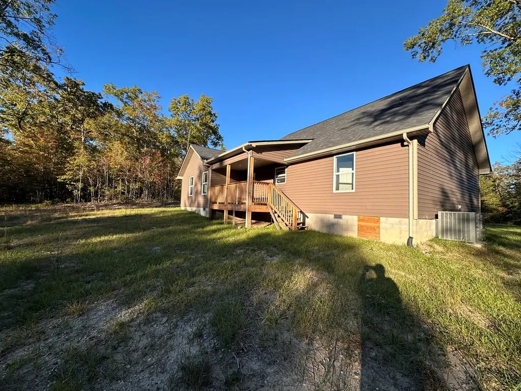 560 Street Anthony Drive Jamestown TN 38556