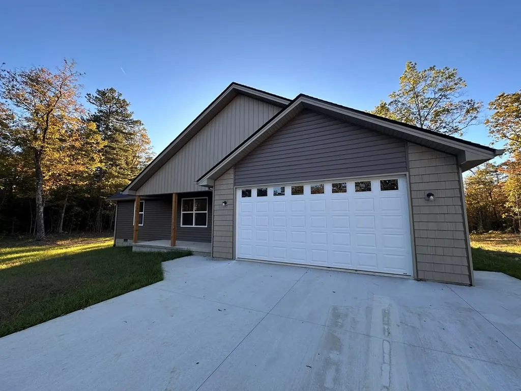 560 Street Anthony Drive Jamestown TN 38556