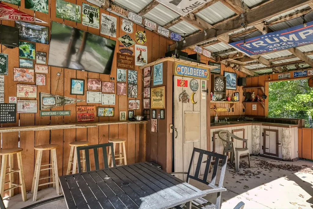 1292 Columbia Hill Monterey TN 38574