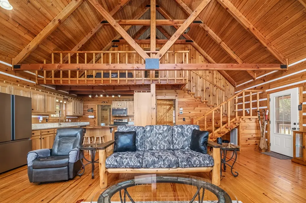 1292 Columbia Hill Monterey TN 38574