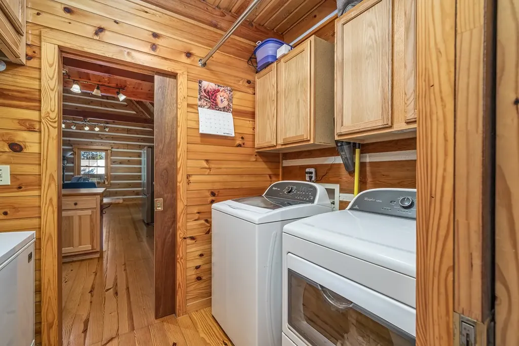 1292 Columbia Hill Monterey TN 38574