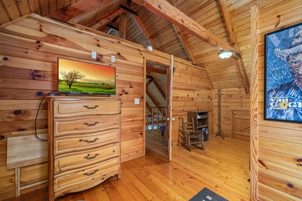 1292 Columbia Hill Monterey TN 38574