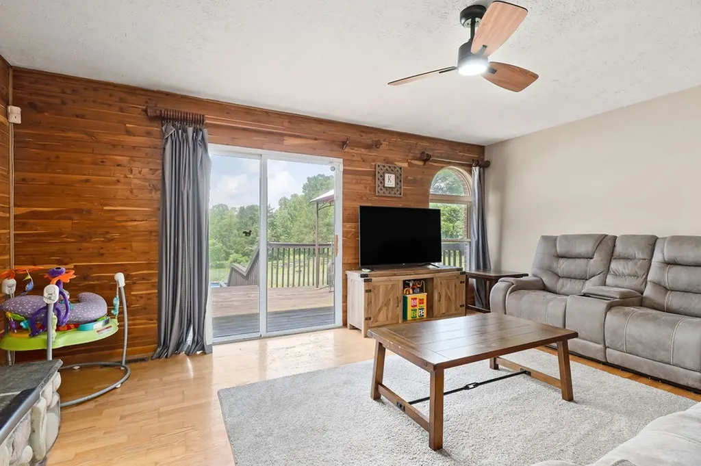 618 Cashdollar Road Sparta TN 38583