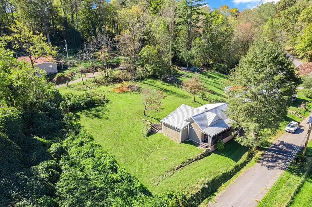 145 Shady Grove Road Lancing TN 37770