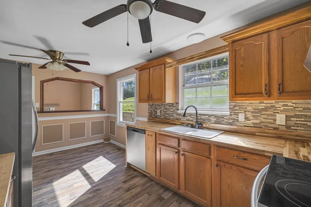 145 Shady Grove Road Lancing TN 37770