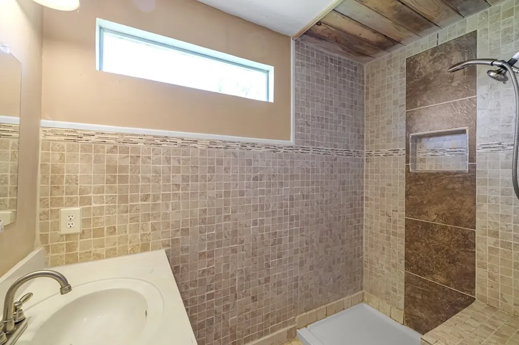 145 Shady Grove Road Lancing TN 37770