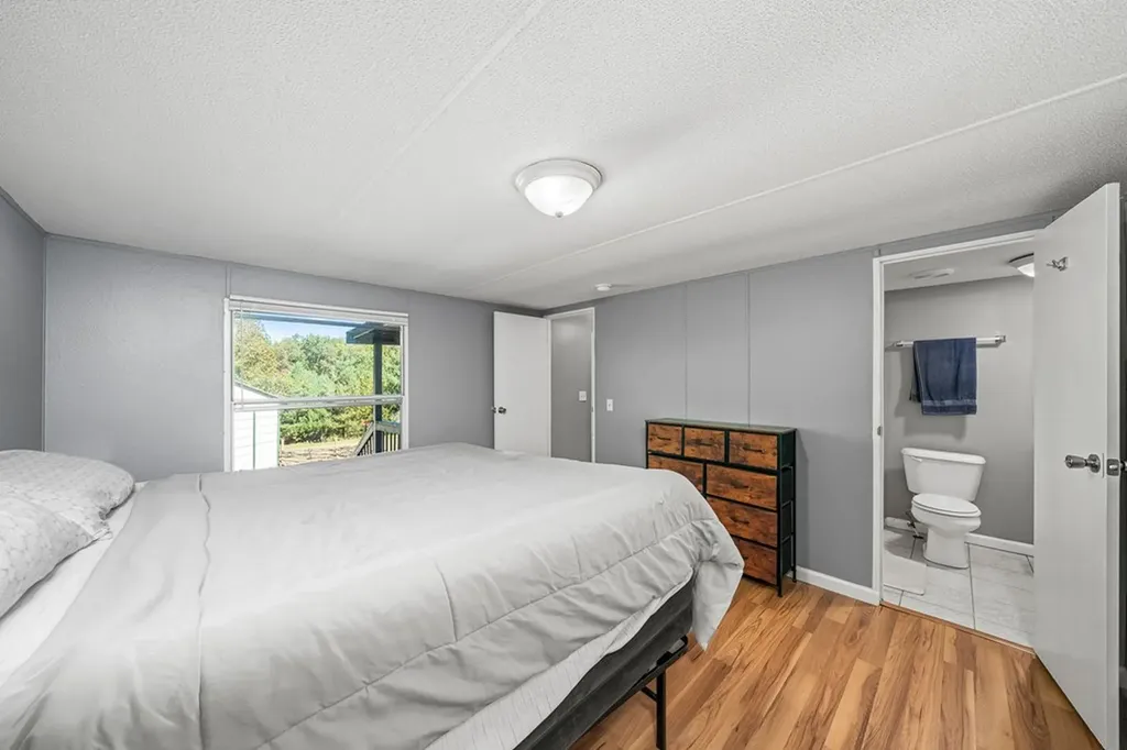 10 Black Bear Court Crossville TN 38571