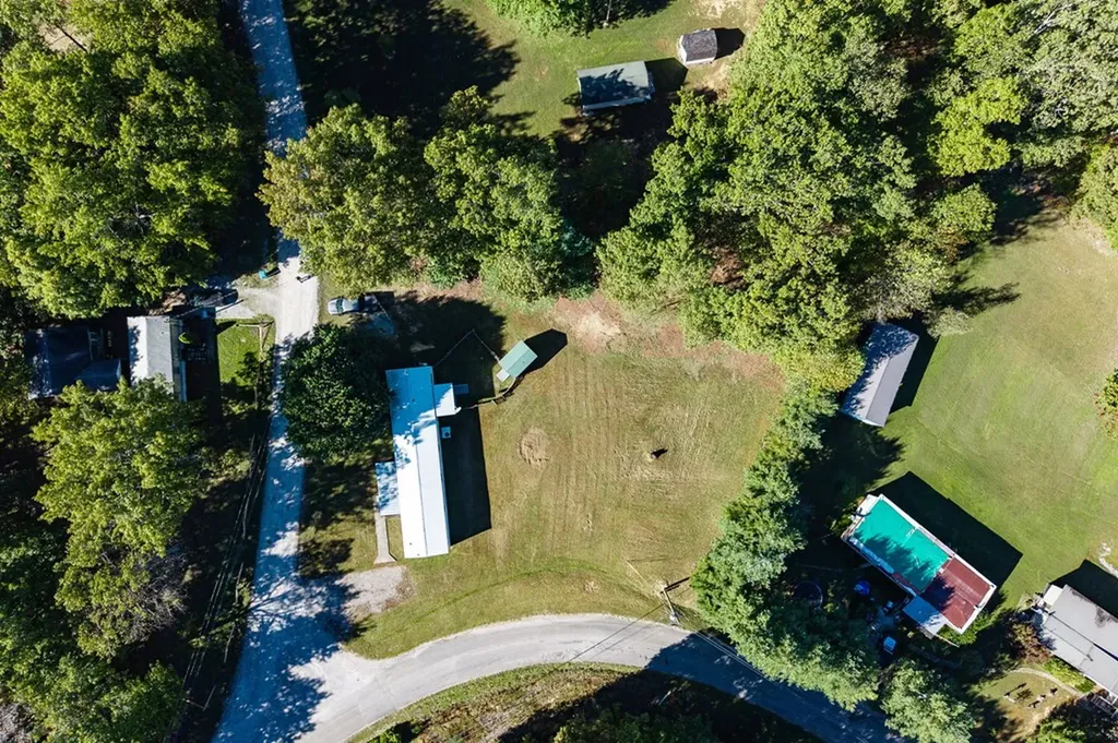 10 Black Bear Court Crossville TN 38571