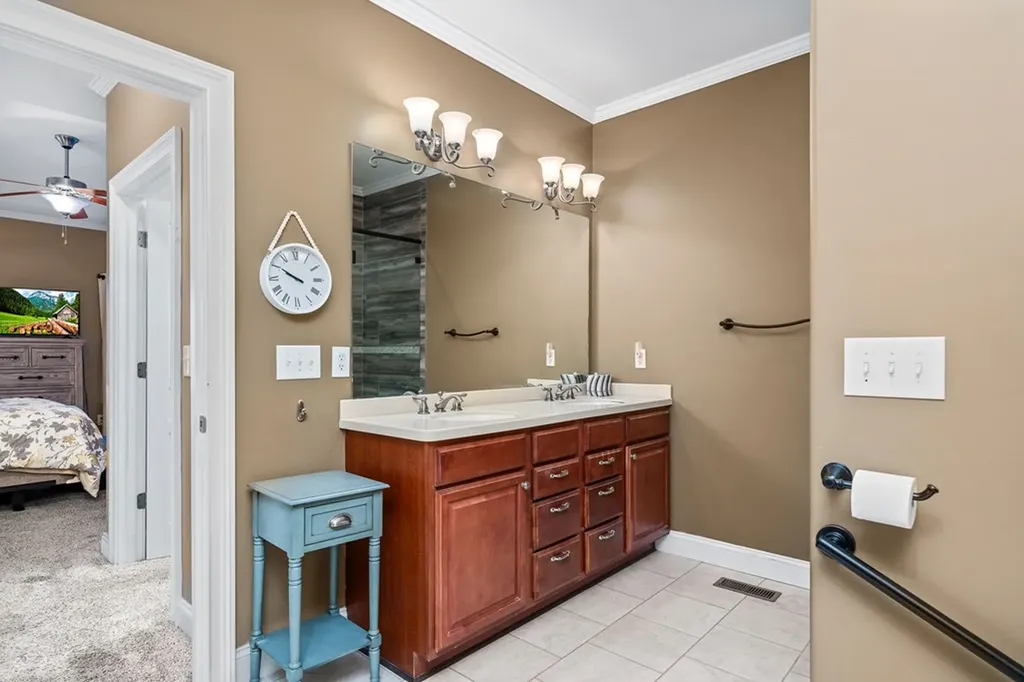 38 Saddle Brook Lane Crossville TN 38571