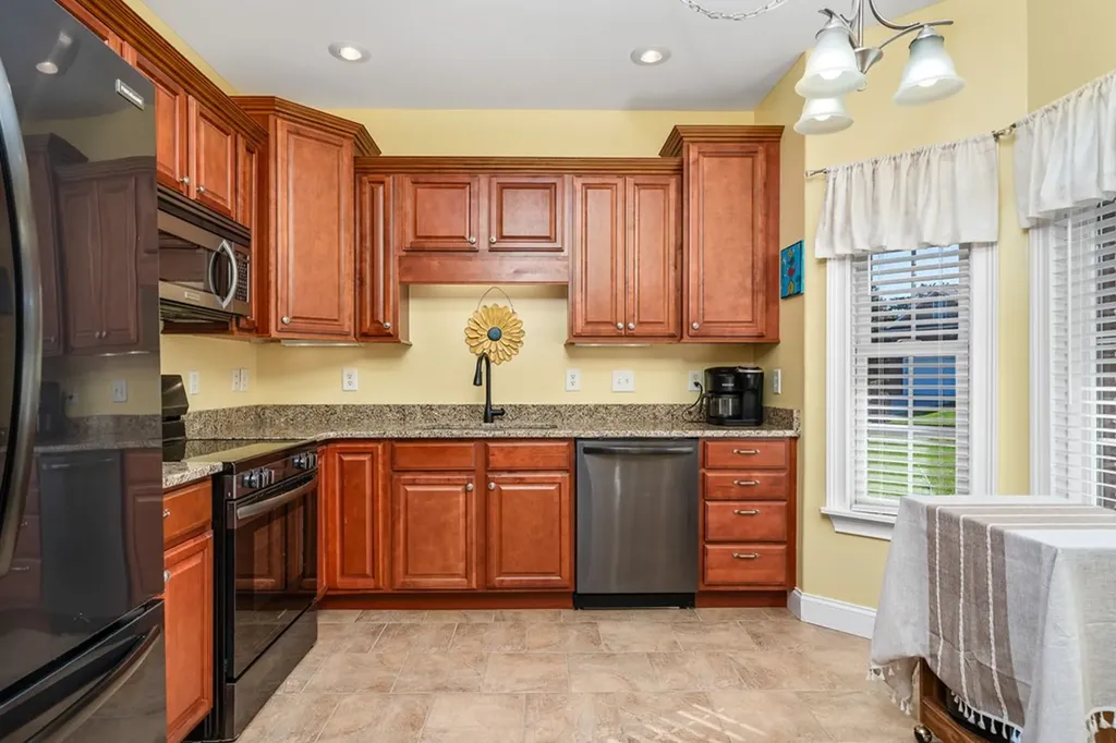 38 Saddle Brook Lane Crossville TN 38571