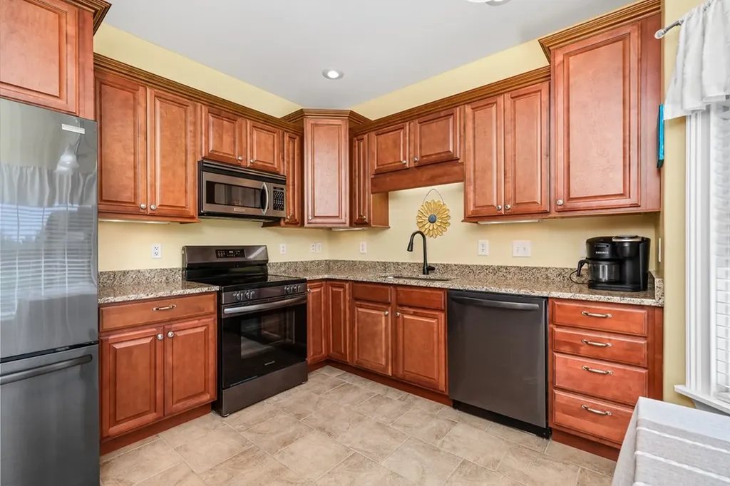 38 Saddle Brook Lane Crossville TN 38571