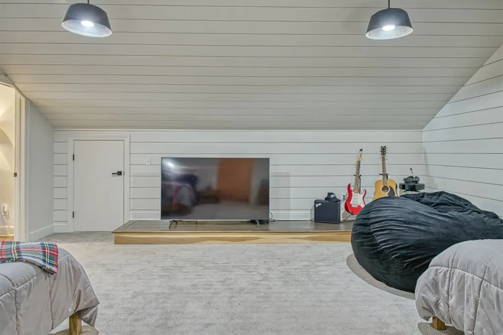 482 E Hampton Court Cookeville TN 38501