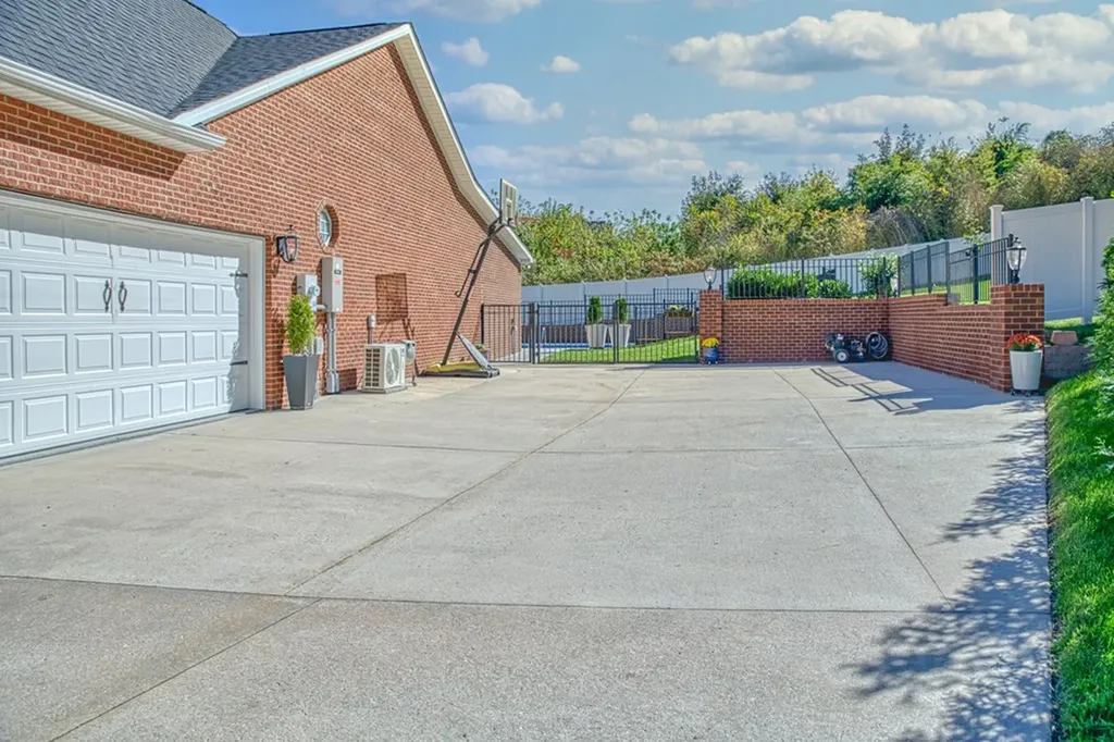 482 E Hampton Court Cookeville TN 38501