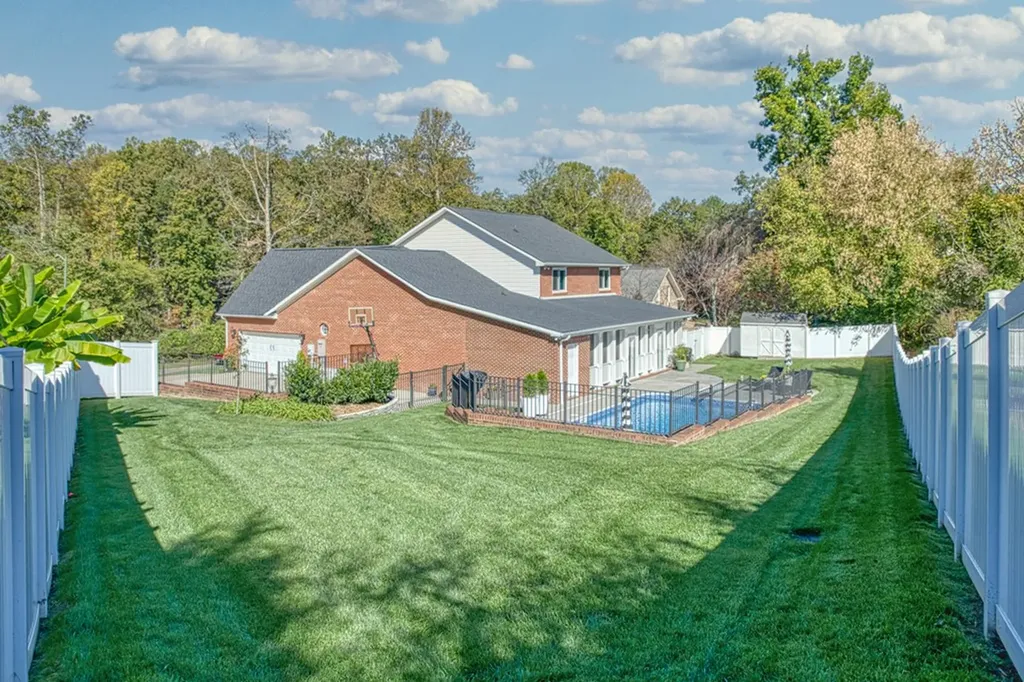 482 E Hampton Court Cookeville TN 38501