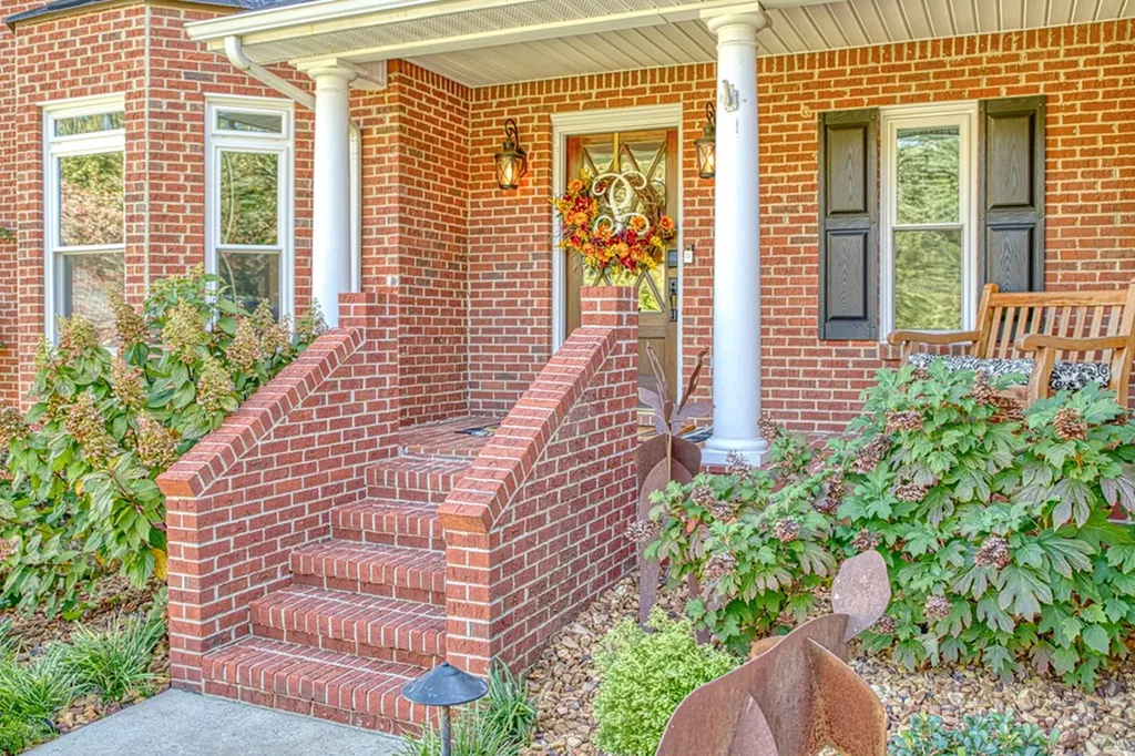 482 E Hampton Court Cookeville TN 38501