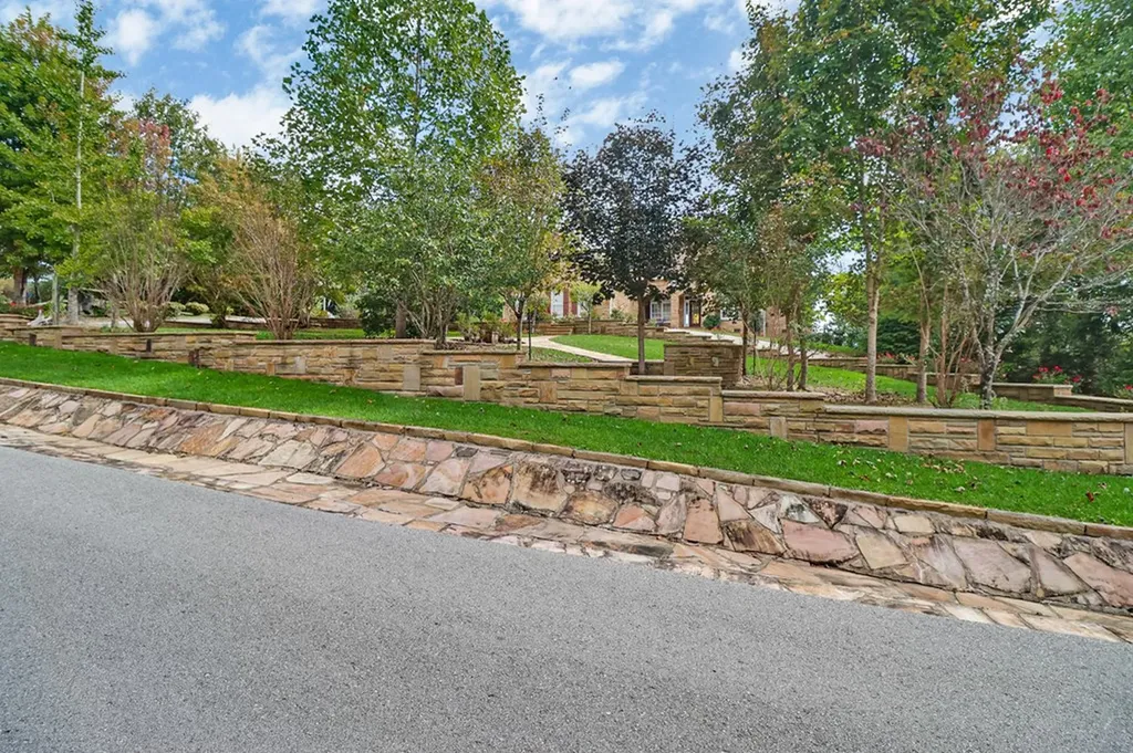 221 Wind Song Trail Crossville TN 38555