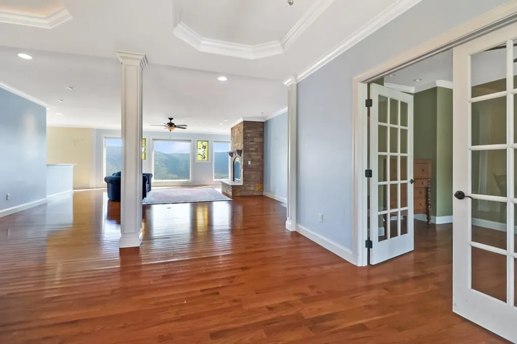 221 Wind Song Trail Crossville TN 38555