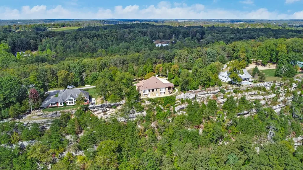 221 Wind Song Trail Crossville TN 38555