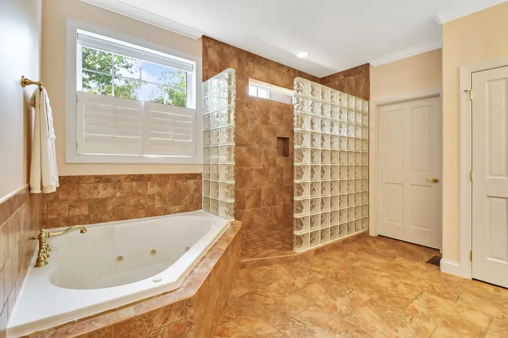 221 Wind Song Trail Crossville TN 38555