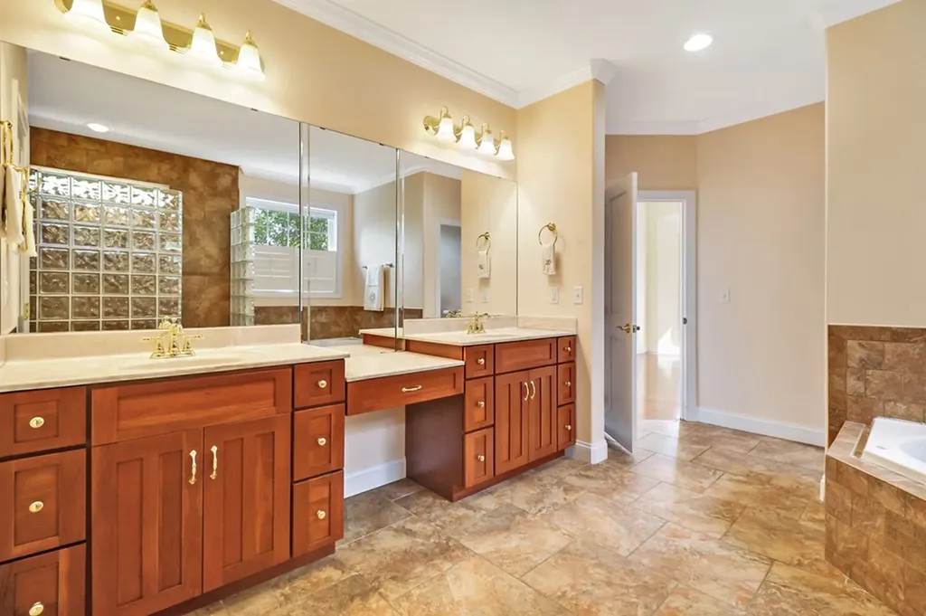 221 Wind Song Trail Crossville TN 38555