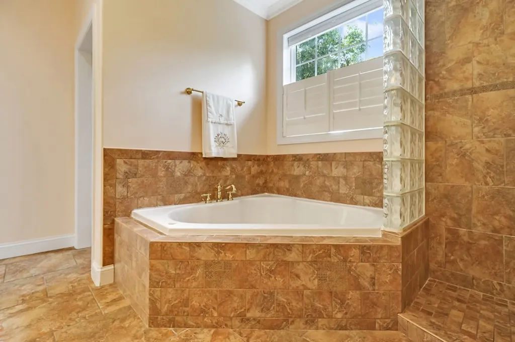 221 Wind Song Trail Crossville TN 38555