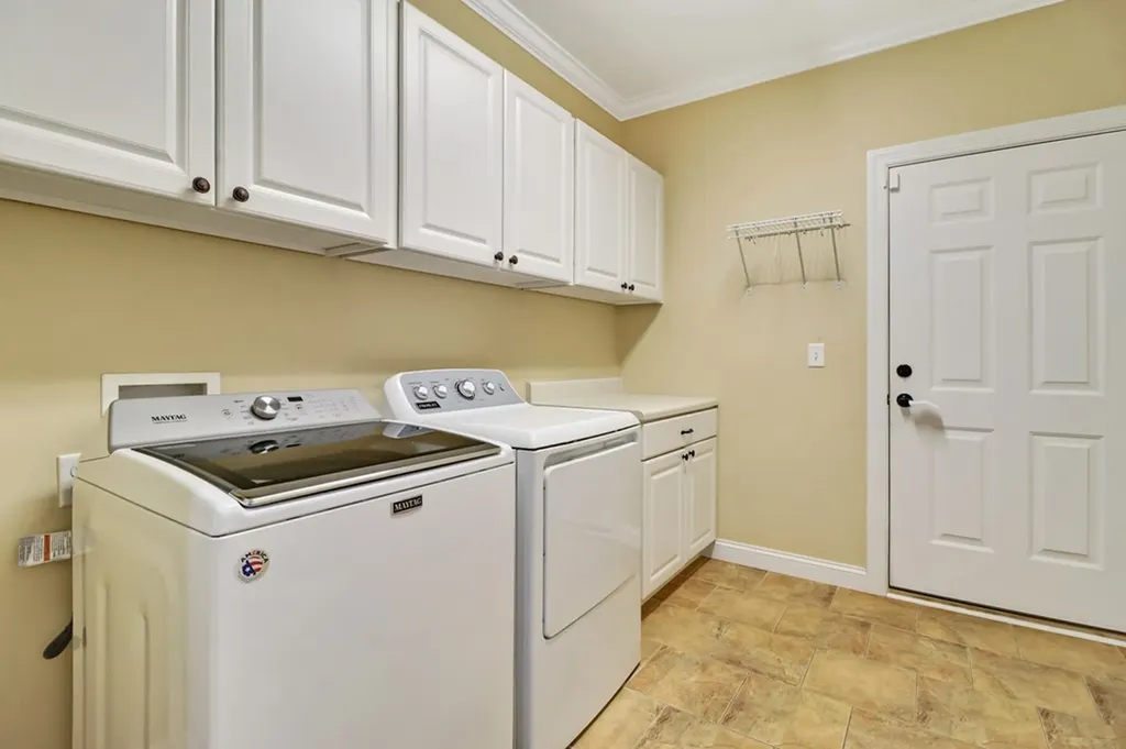 221 Wind Song Trail Crossville TN 38555