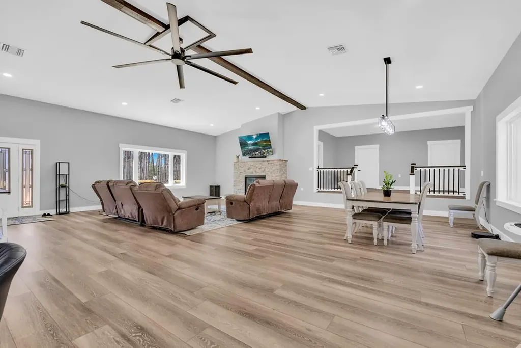 97 W Bluff Road Pikeville TN 37367