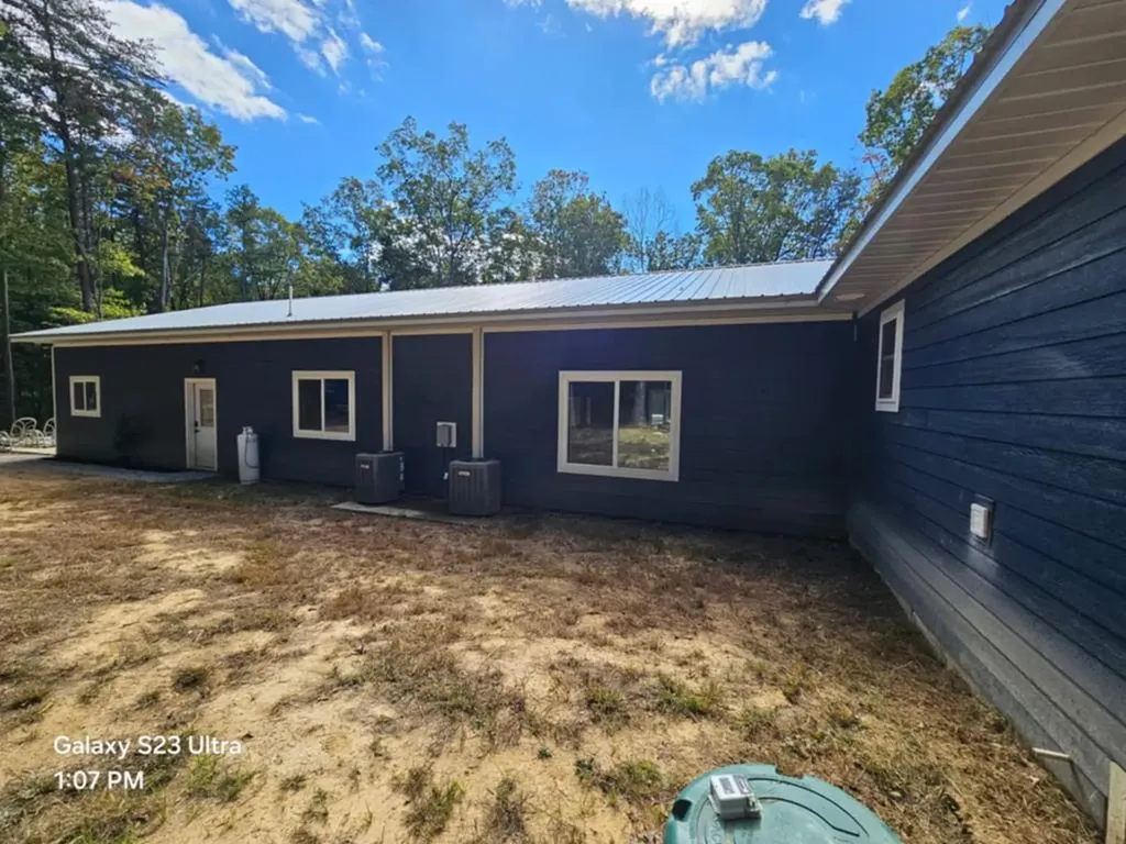 97 W Bluff Road Pikeville TN 37367