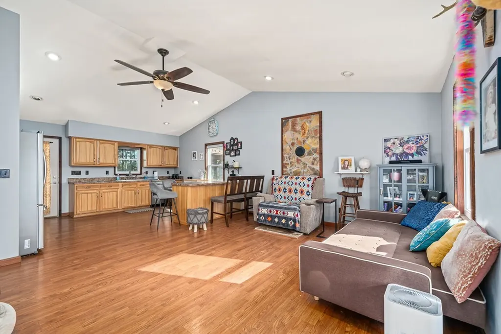 944 Flat Rock Road Crossville TN 38572-1784