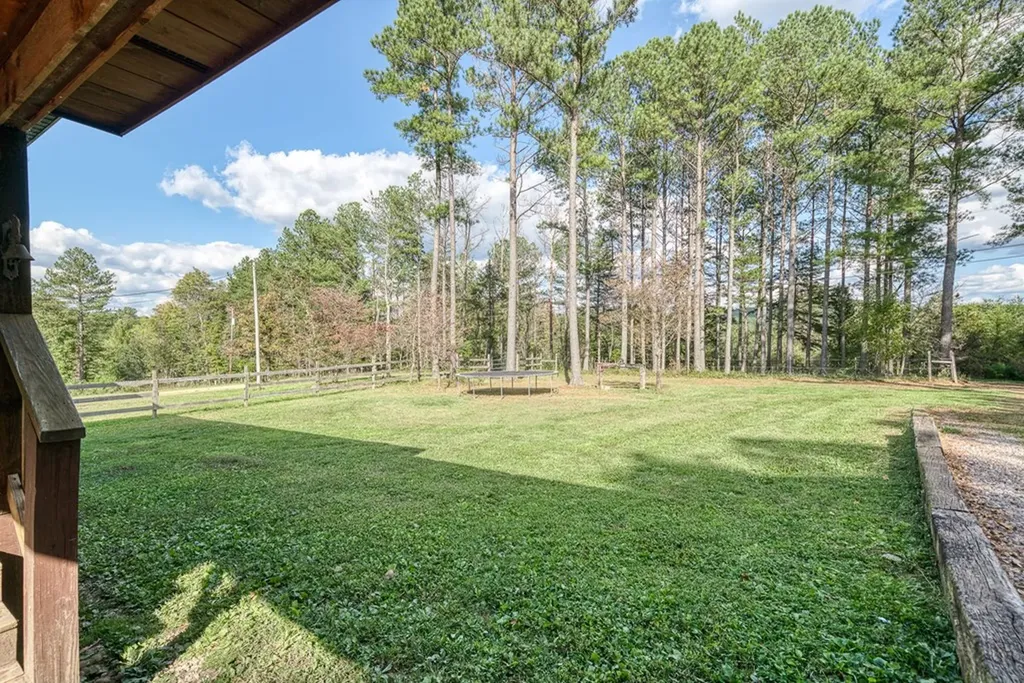 944 Flat Rock Road Crossville TN 38572-1784