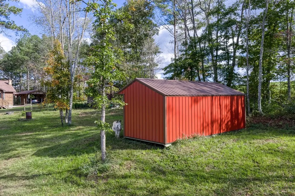 944 Flat Rock Road Crossville TN 38572-1784