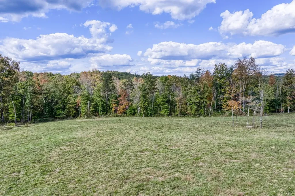 944 Flat Rock Road Crossville TN 38572-1784