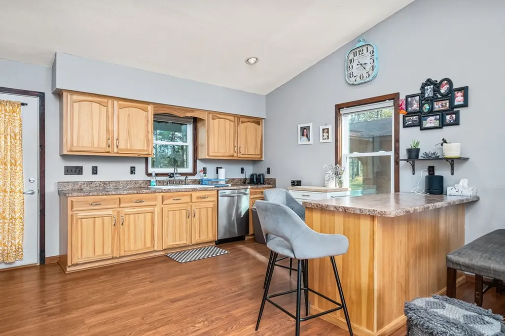 944 Flat Rock Road Crossville TN 38572-1784