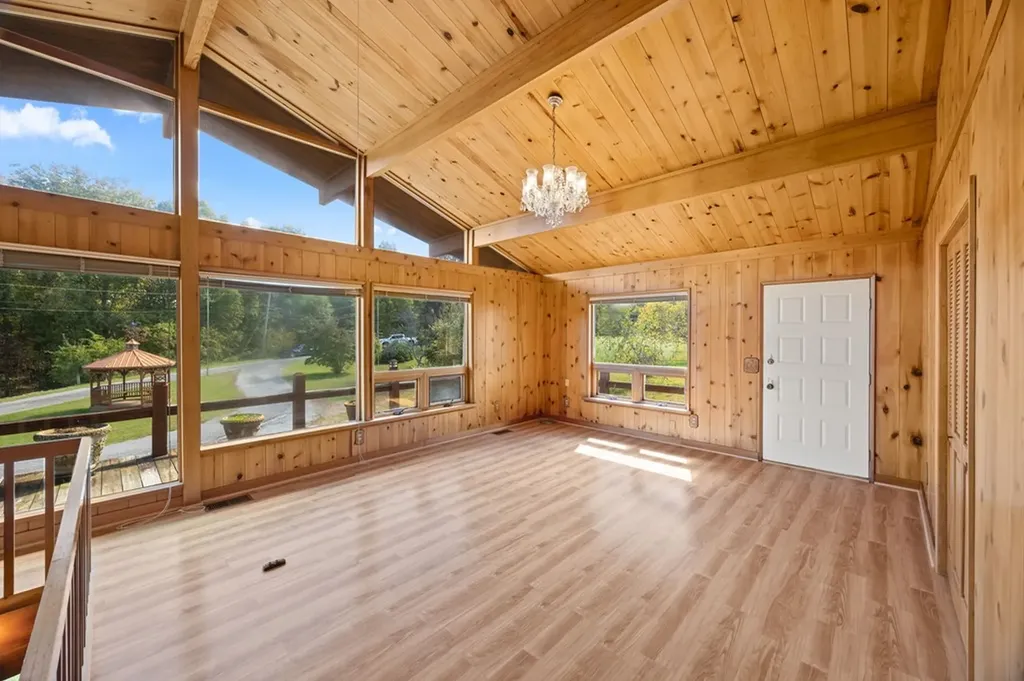 384 Miller Court Crossville TN 38571-2387